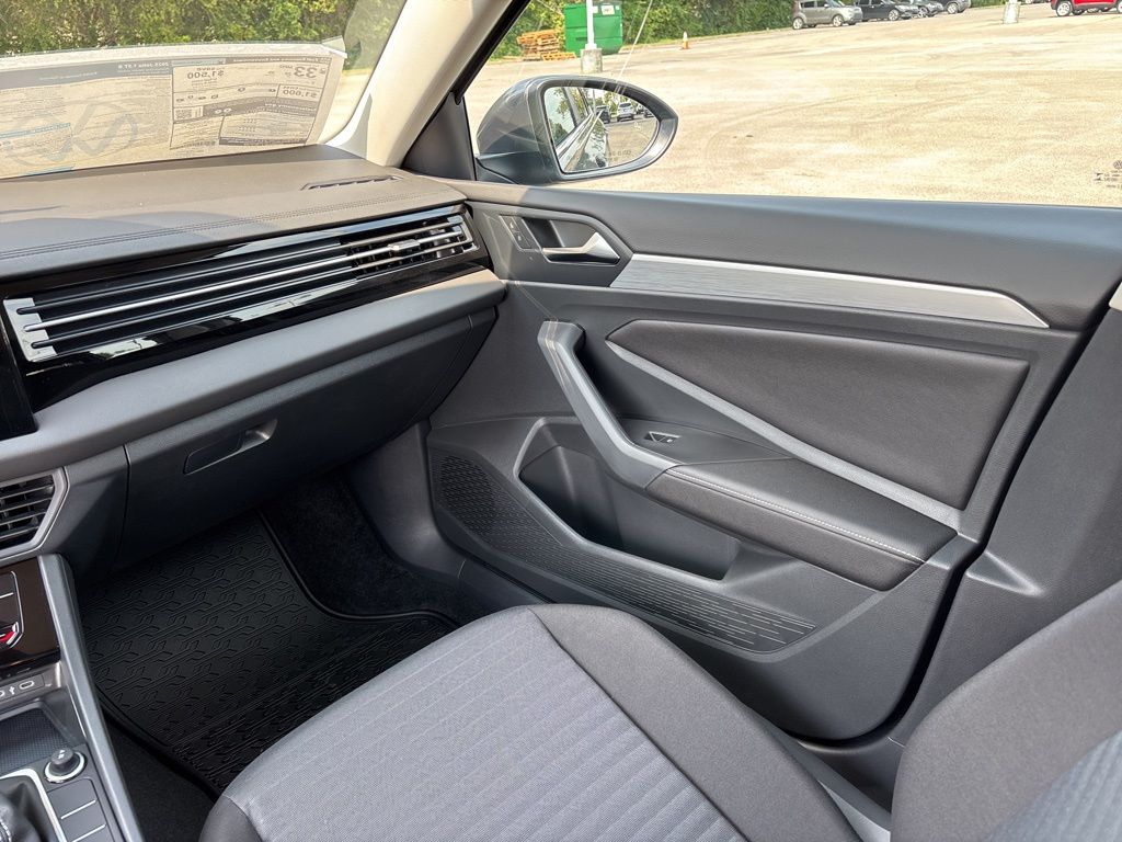 2025 Volkswagen Jetta S - Photo 25