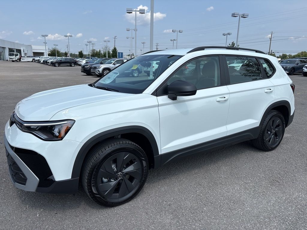 New 2025 Volkswagen Taos 1.5T S SUV