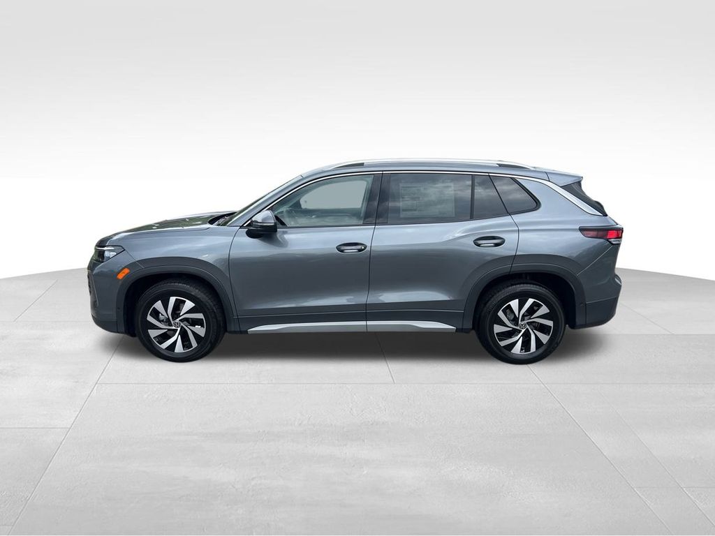 2025 Volkswagen Tiguan S photo 3