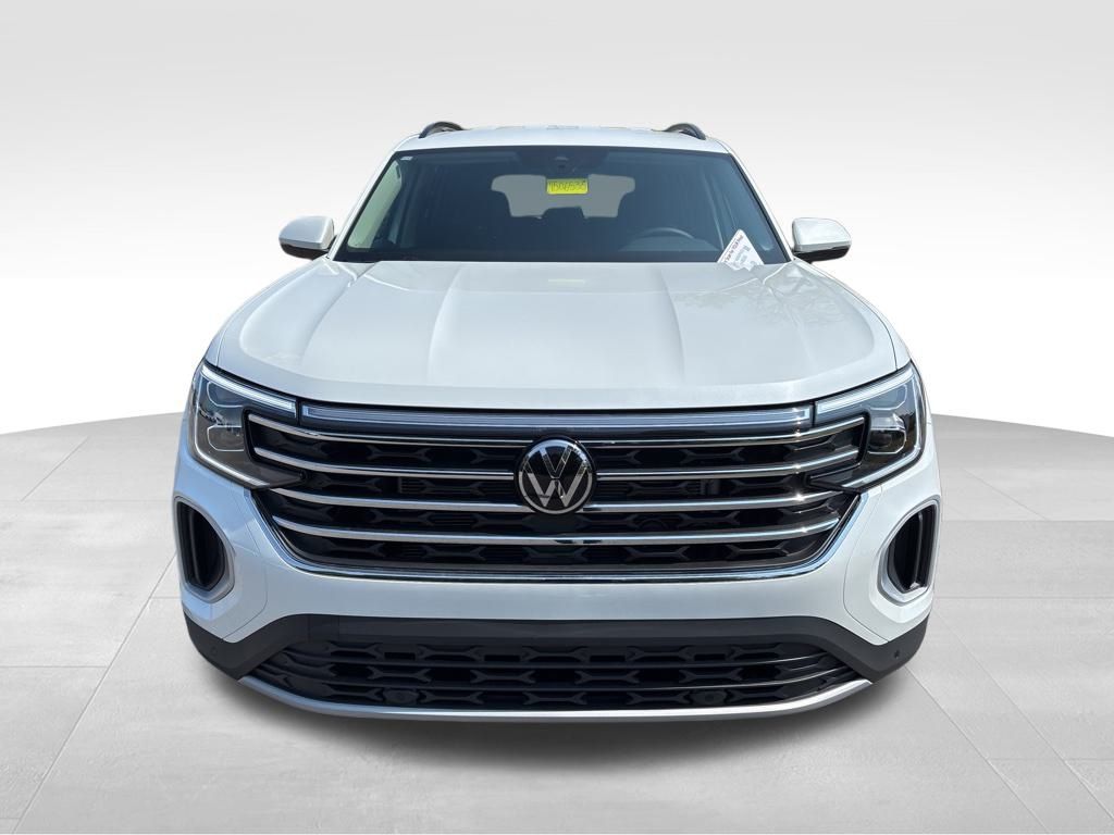 2026 Volkswagen Atlas SE Technology photo 2