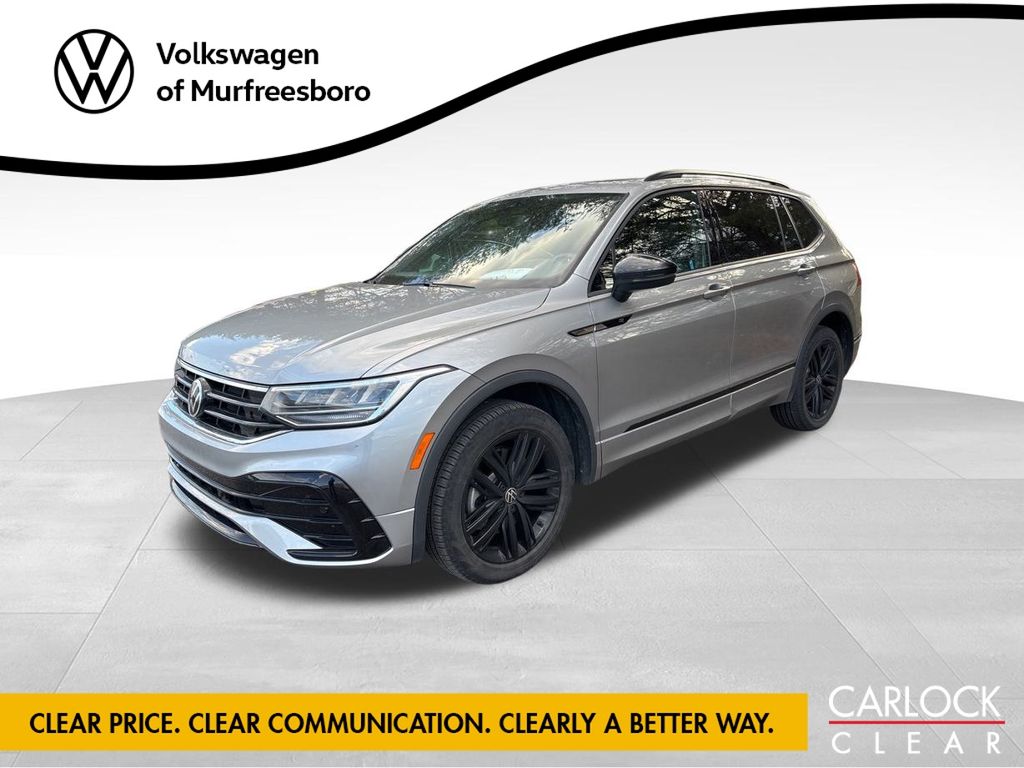 2022 Volkswagen Tiguan SE R-LINE BLACK's photo