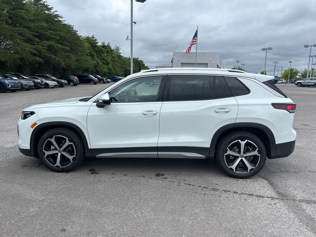 New 2026 Volkswagen Tiguan 2.0T SE SUV