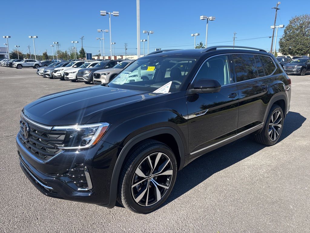 2026 Volkswagen Atlas SEL Premium R-Line's photo