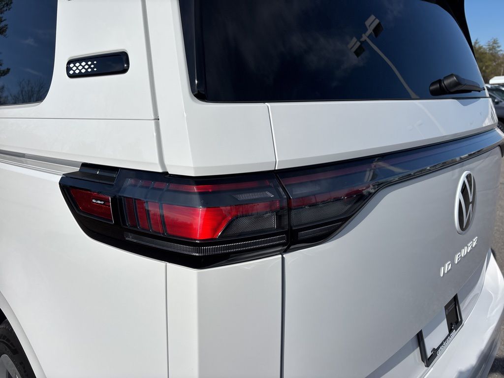 2025 Volkswagen ID. Buzz PRO S - Photo 11