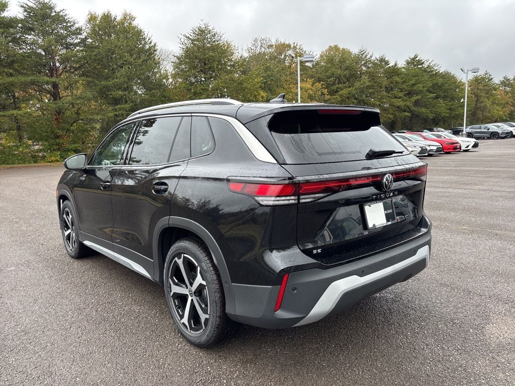 New 2026 Volkswagen Tiguan 2.0T SE SUV