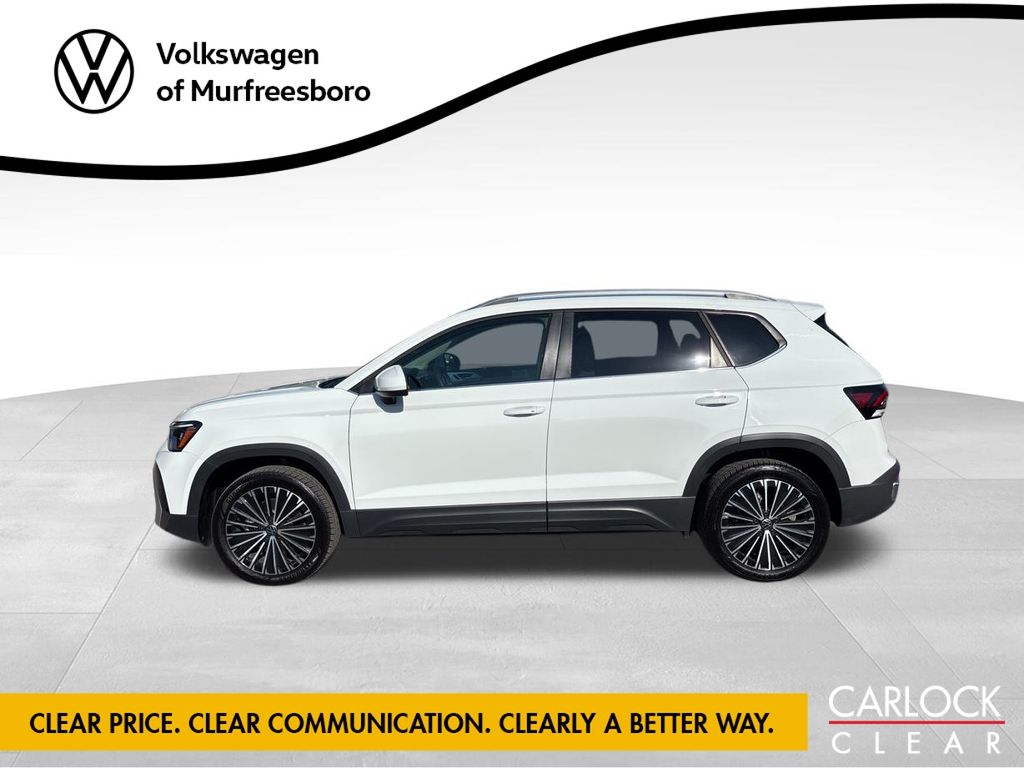 2025 Volkswagen Taos SE photo 2