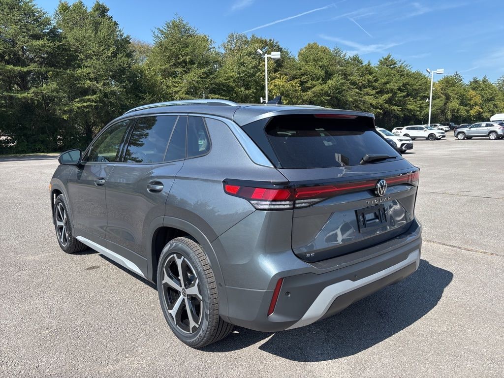 New 2025 Volkswagen Tiguan 2.0T SE SUV