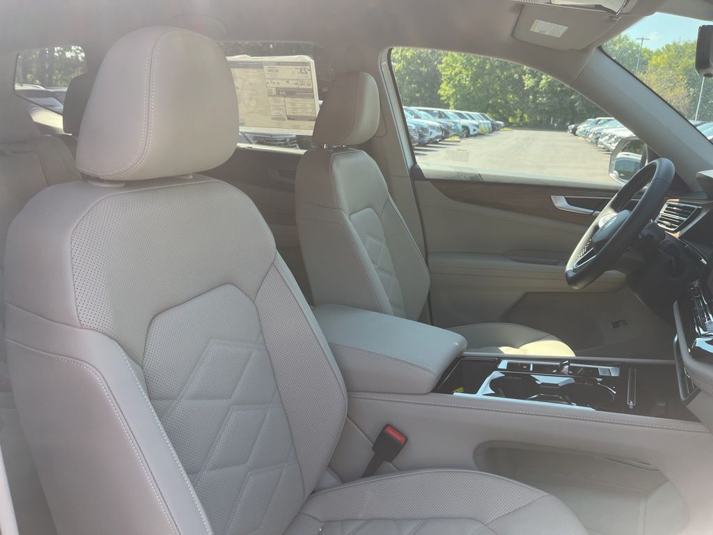 2026 Volkswagen Atlas SE w/Tech - Photo 22
