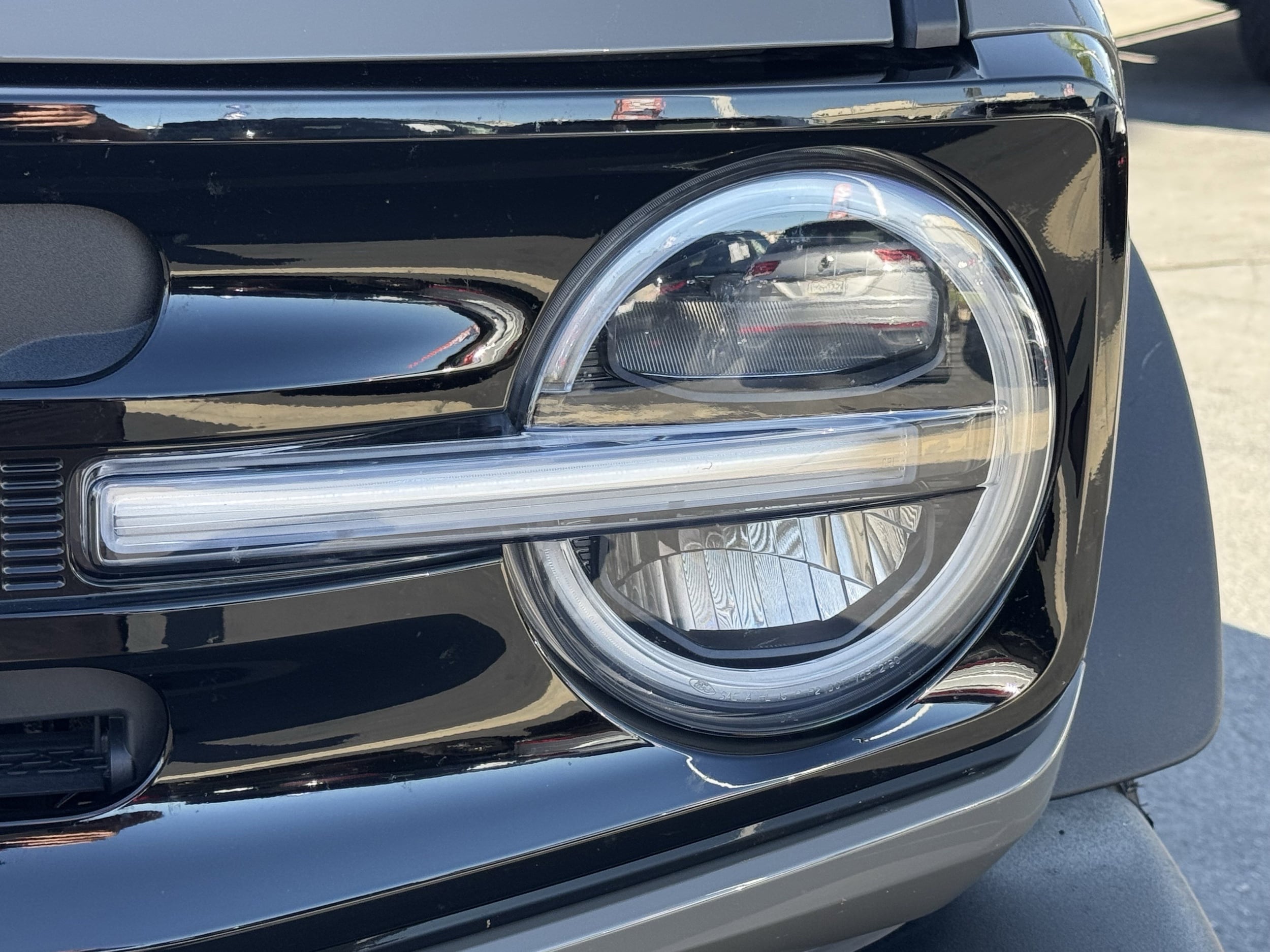 2025 Ford Bronco Outer Banks photo 5