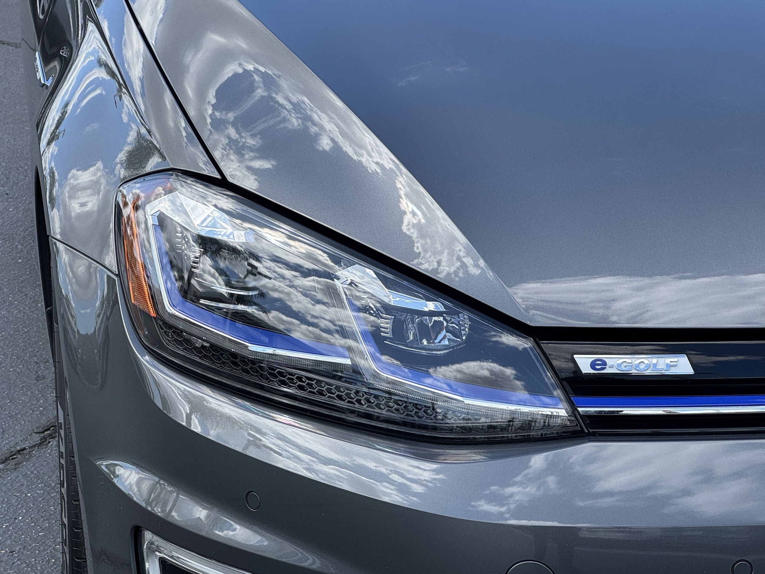 2019 Volkswagen e-Golf SEL Premium photo 4