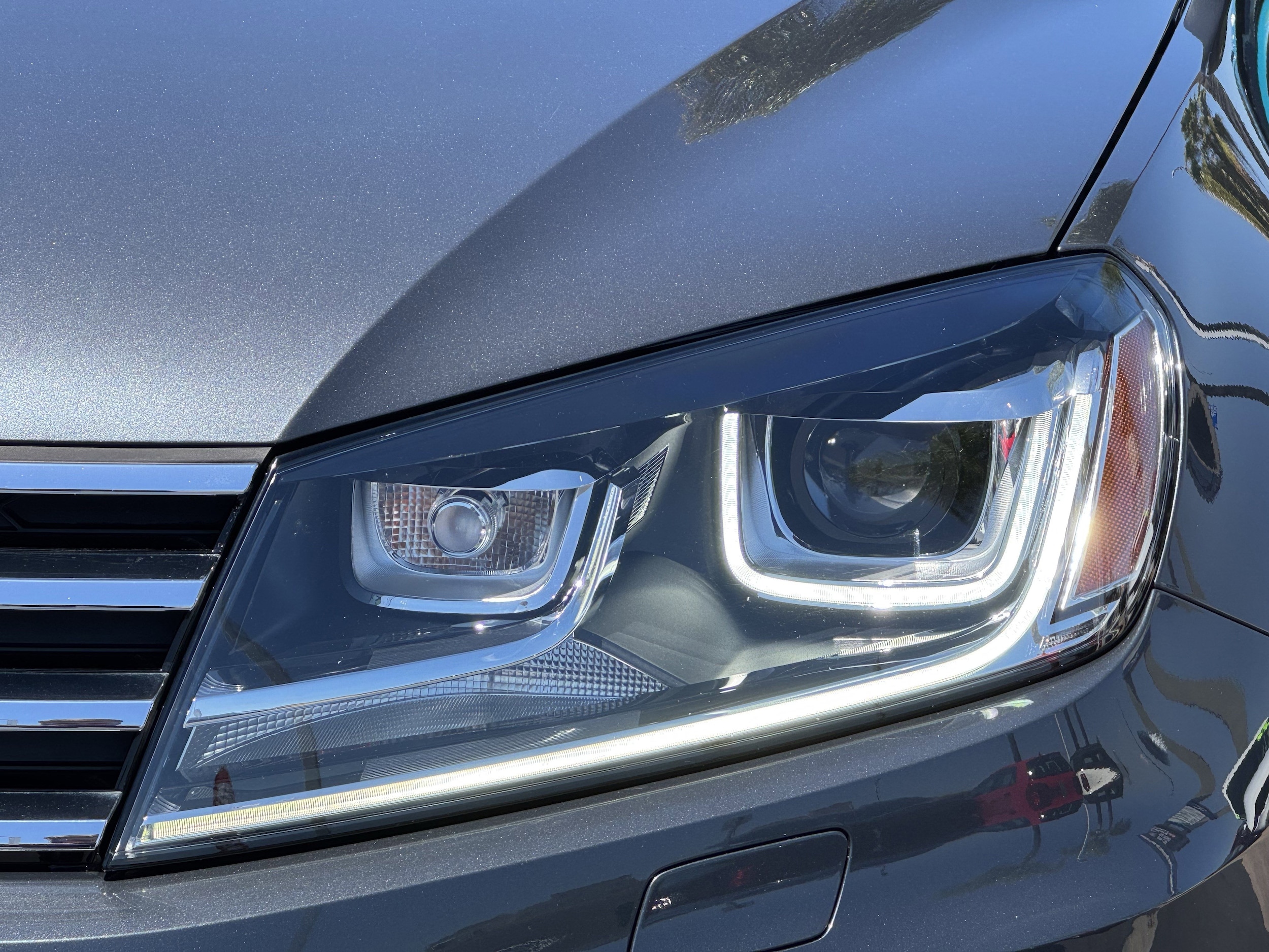 2015 Volkswagen Touareg Lux photo 5