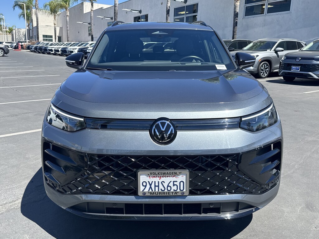 Used 2026 Volkswagen Tiguan SE R-Line Black SUV