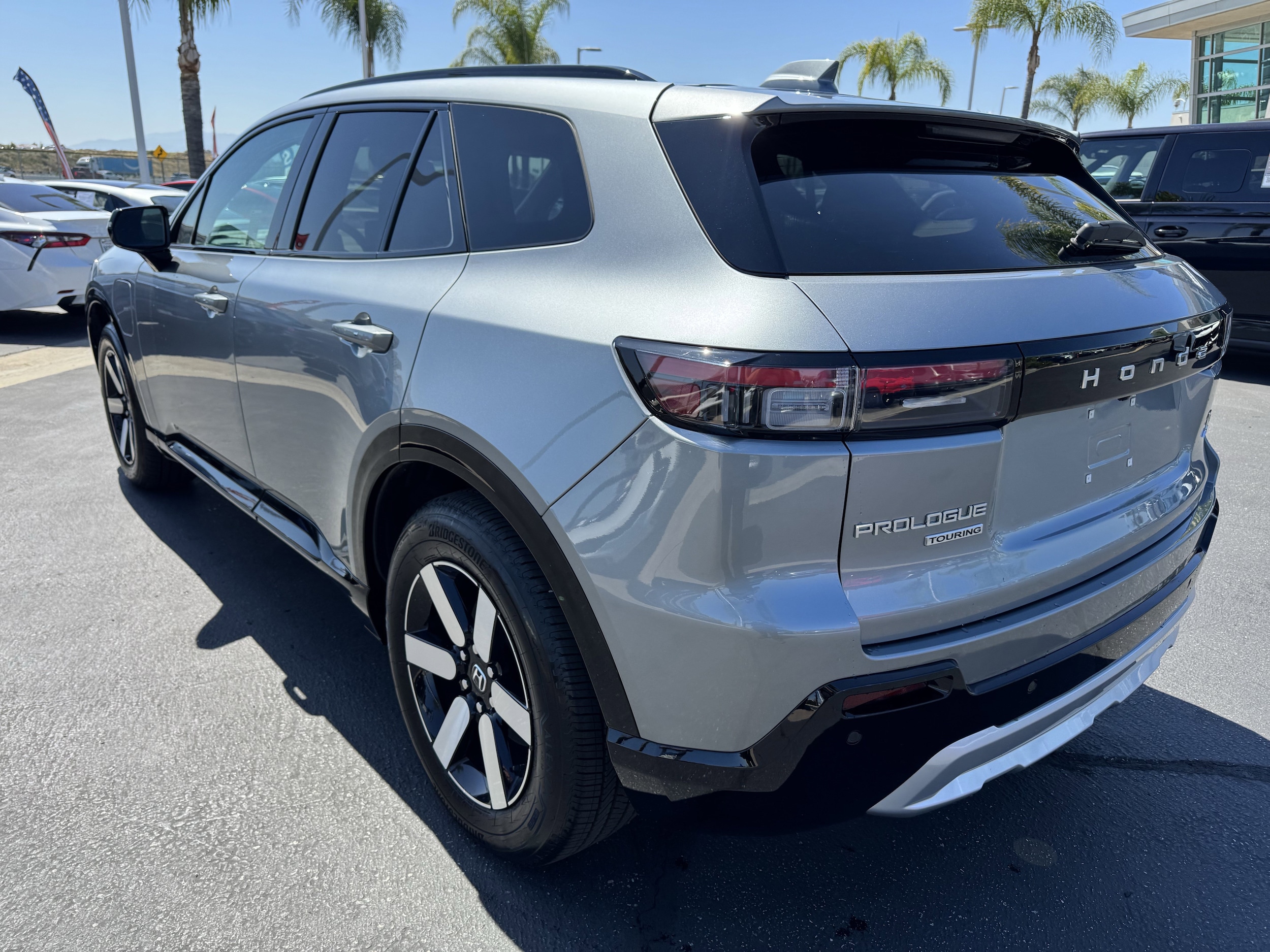 2026 Honda Prologue Touring photo 6