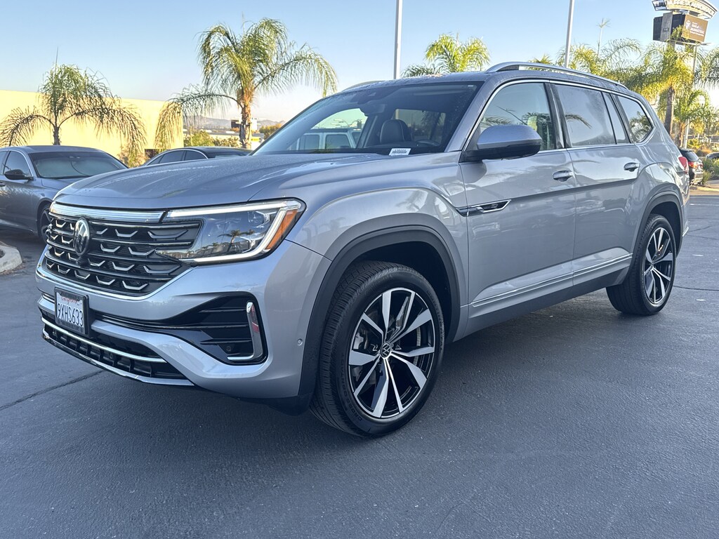 Used 2025 Volkswagen Atlas 2.0T SEL Premium R-Line SUV