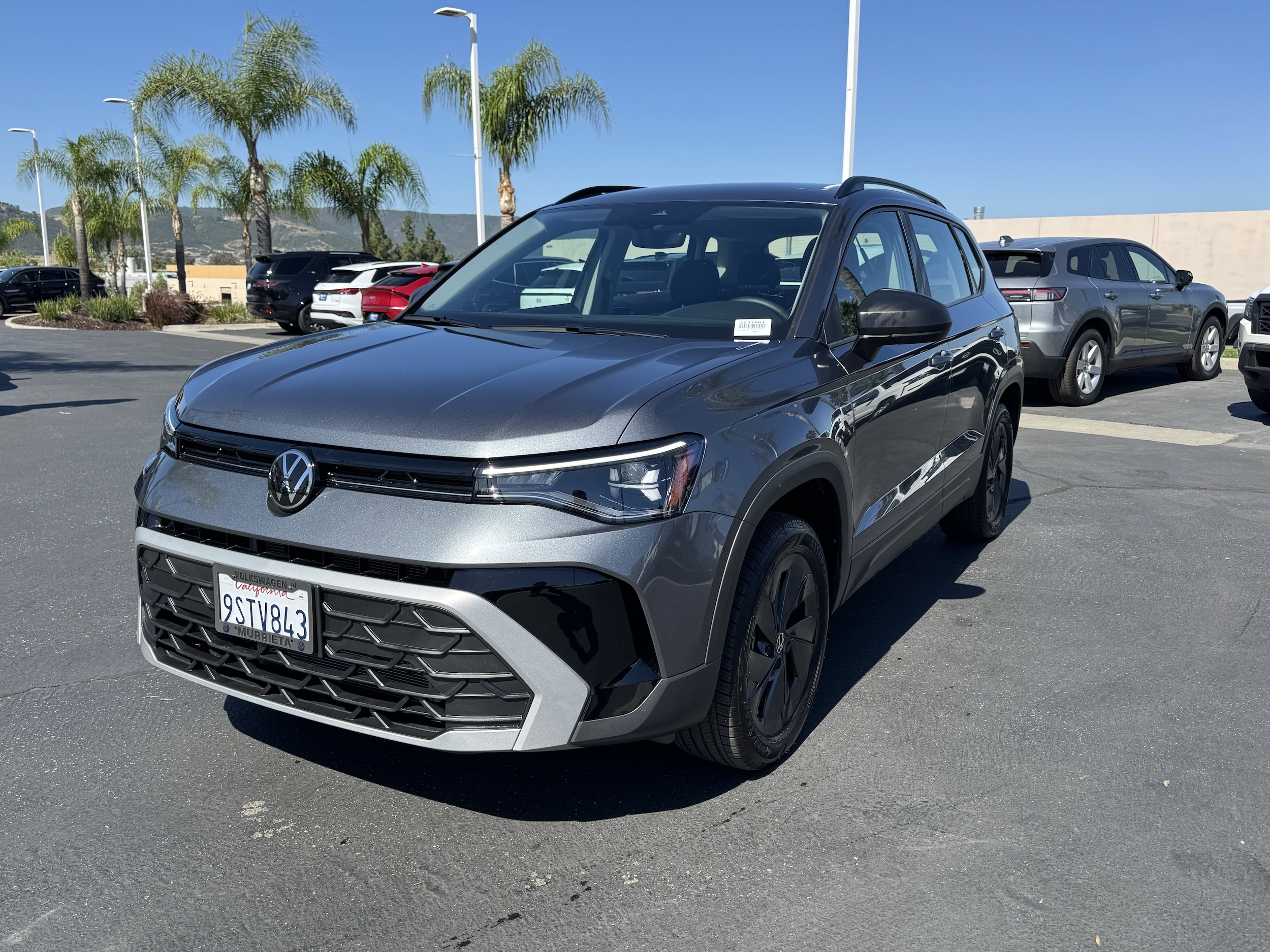 2025 Volkswagen Taos 1.5T S photo 4