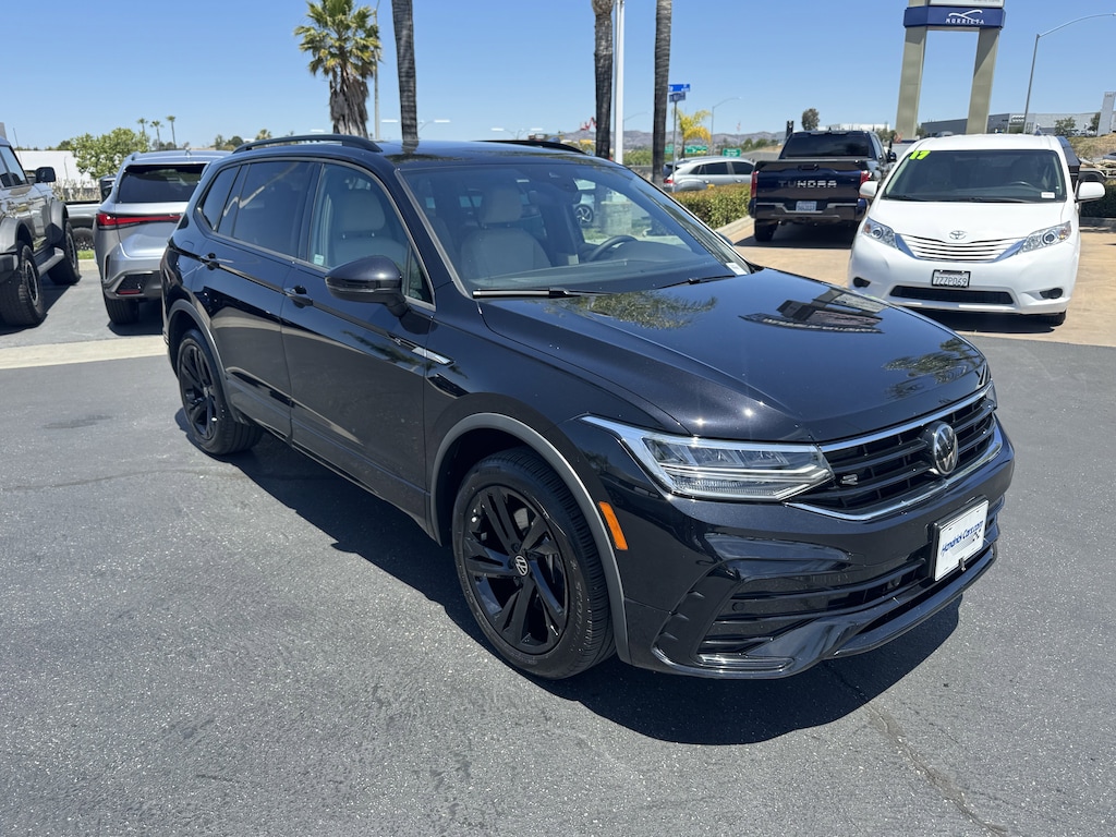 Certified 2024 Volkswagen Tiguan SE R-Line Black SUV