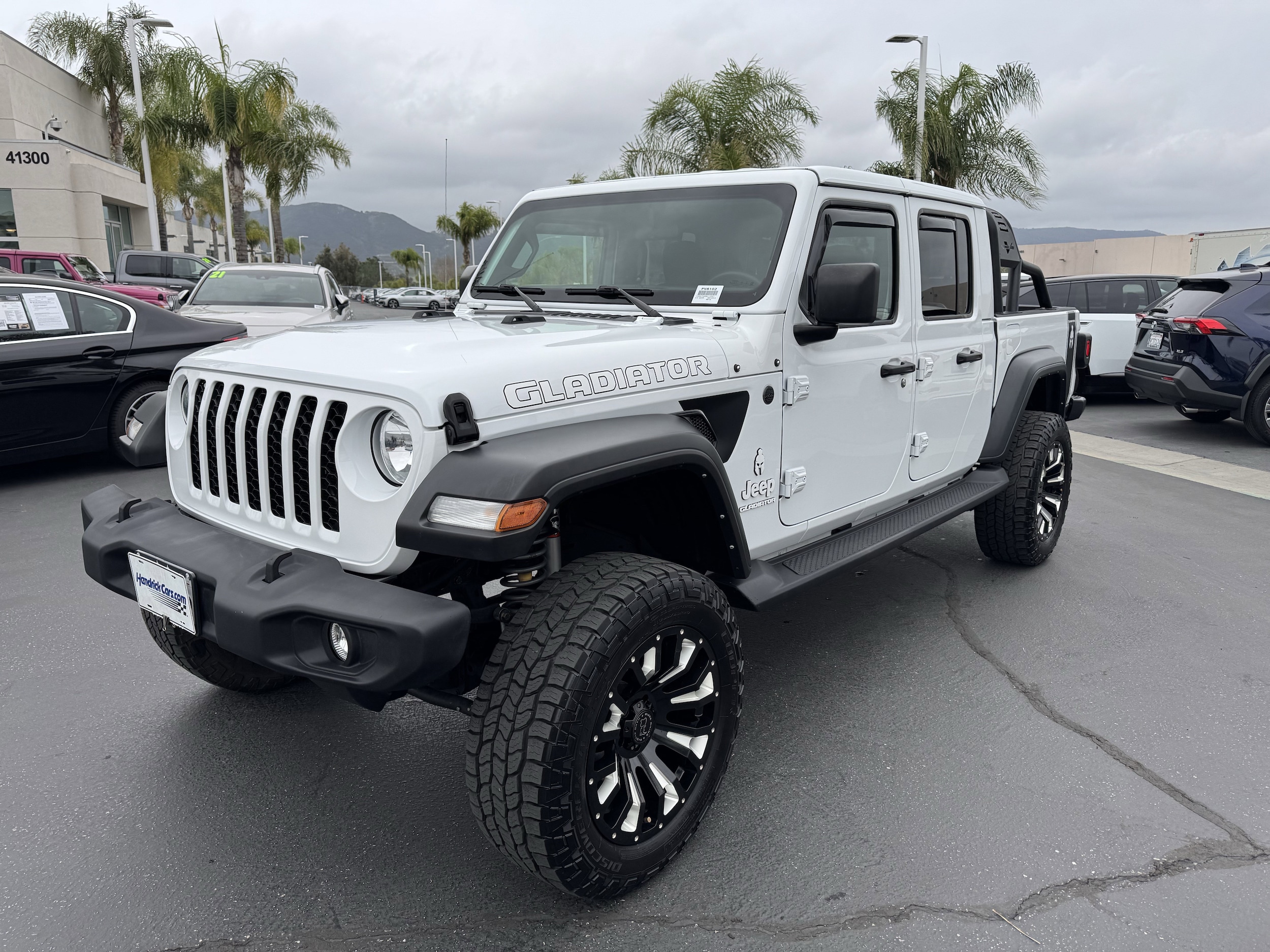 2022 Jeep Gladiator Sport photo 4