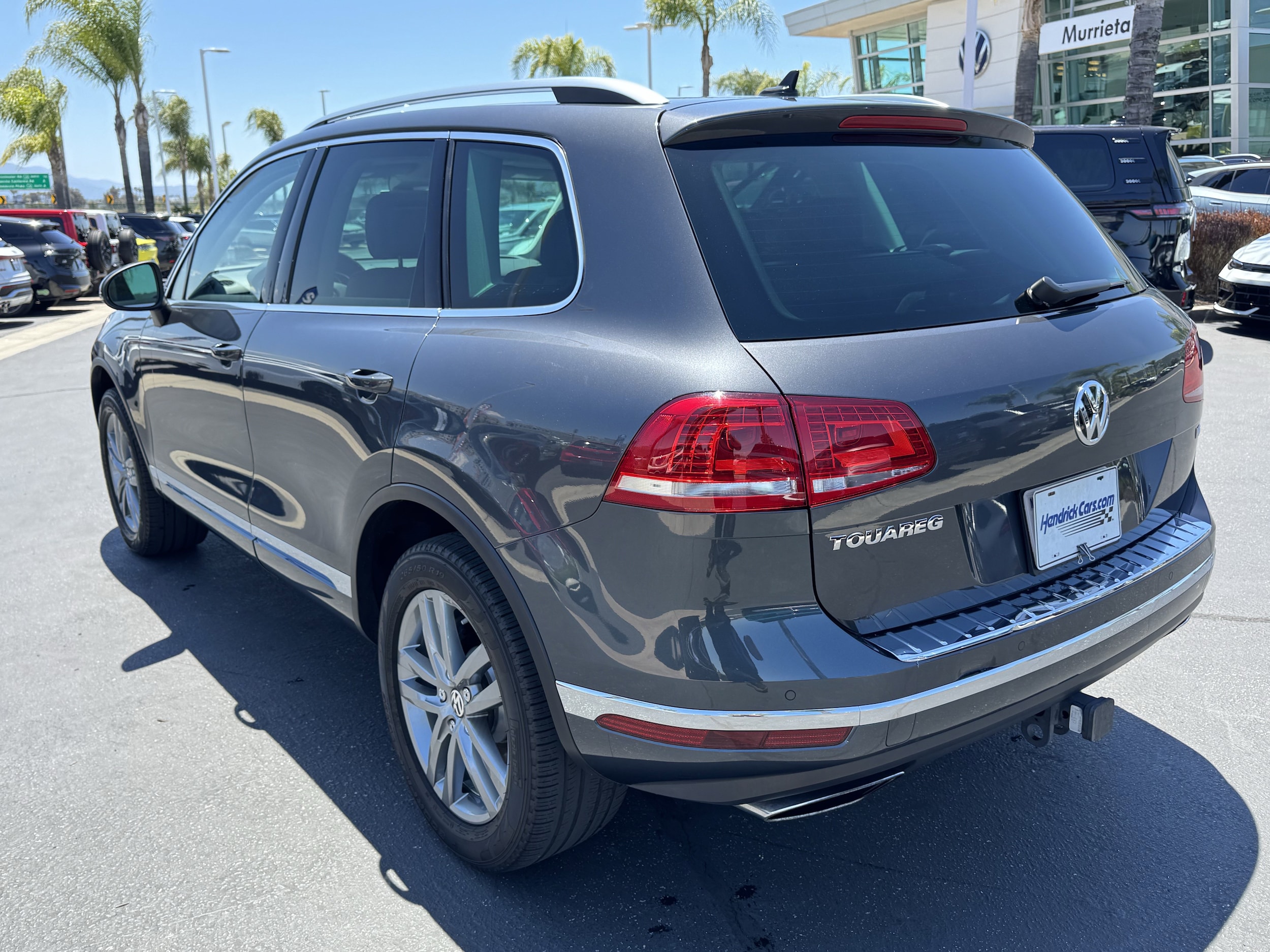 2015 Volkswagen Touareg Lux photo 3