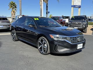 2022 Volkswagen Passat 2.0T R-Line Sedan