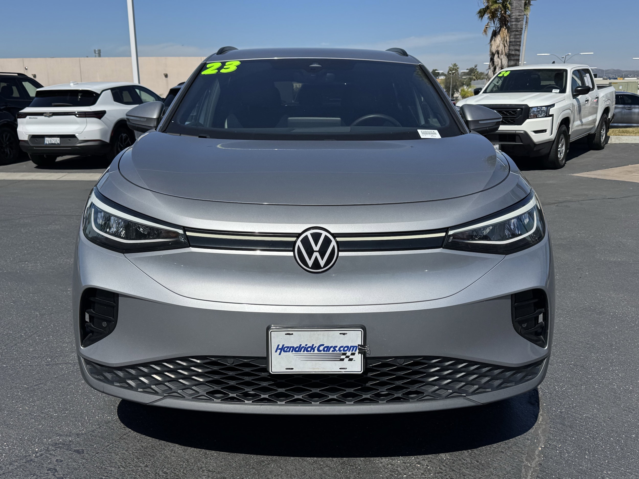 2023 Volkswagen ID.4 Pro photo 2