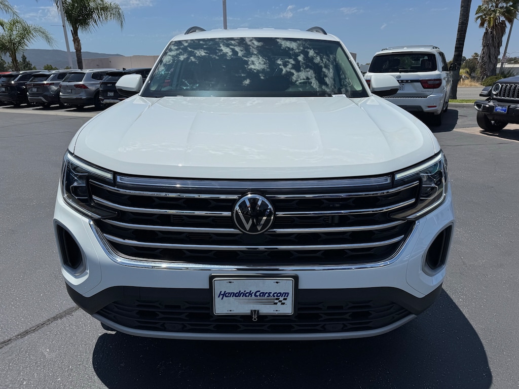 Used 2025 Volkswagen Atlas 2.0T SE SUV