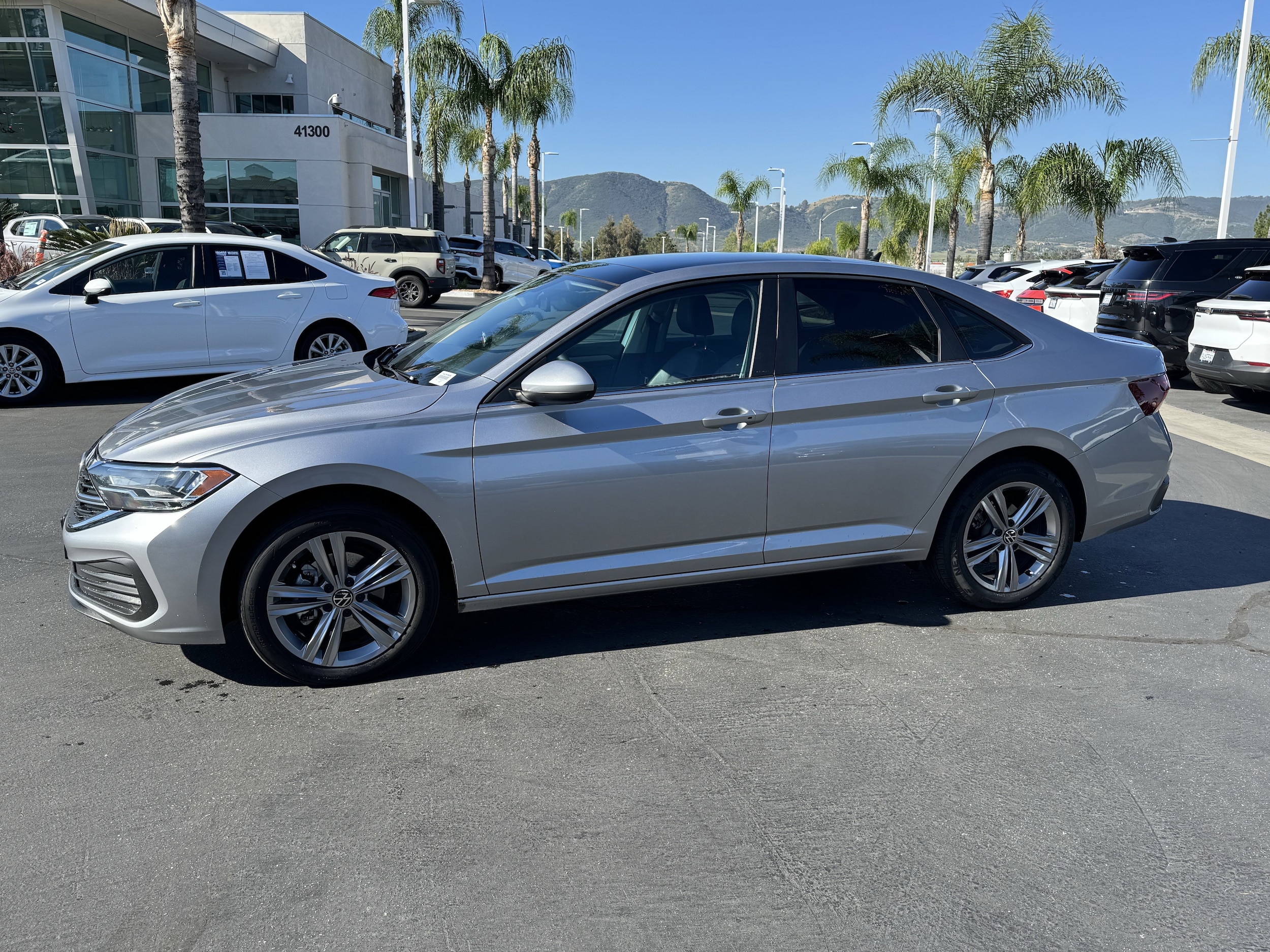 2022 Volkswagen Jetta 1.5T SE photo 6