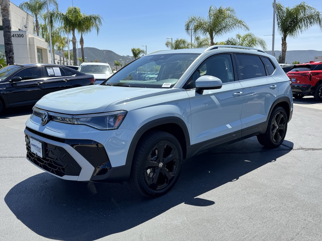 Used 2025 Volkswagen Taos SEL SUV