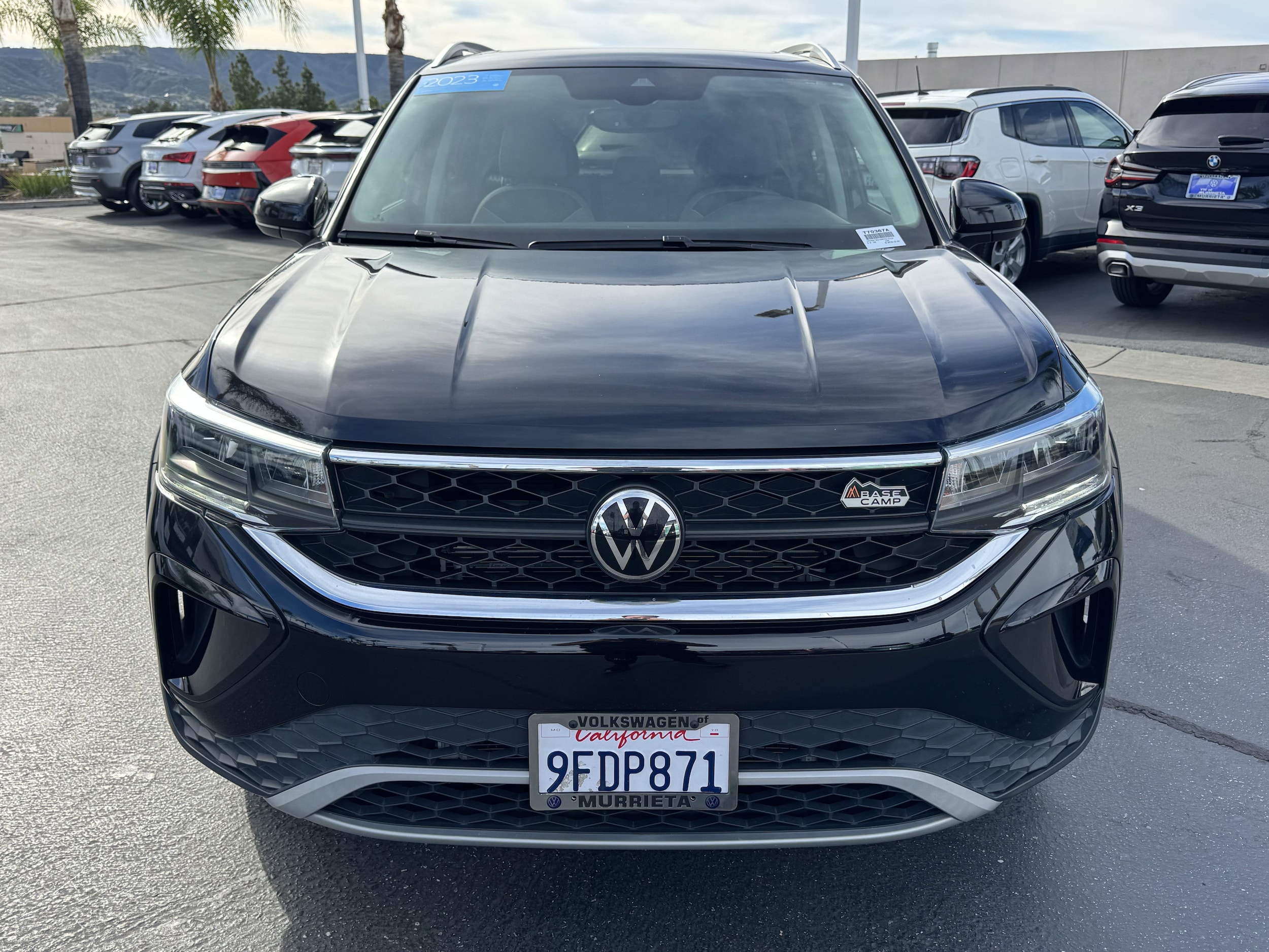 2023 Volkswagen Taos 1.5T SE photo 2