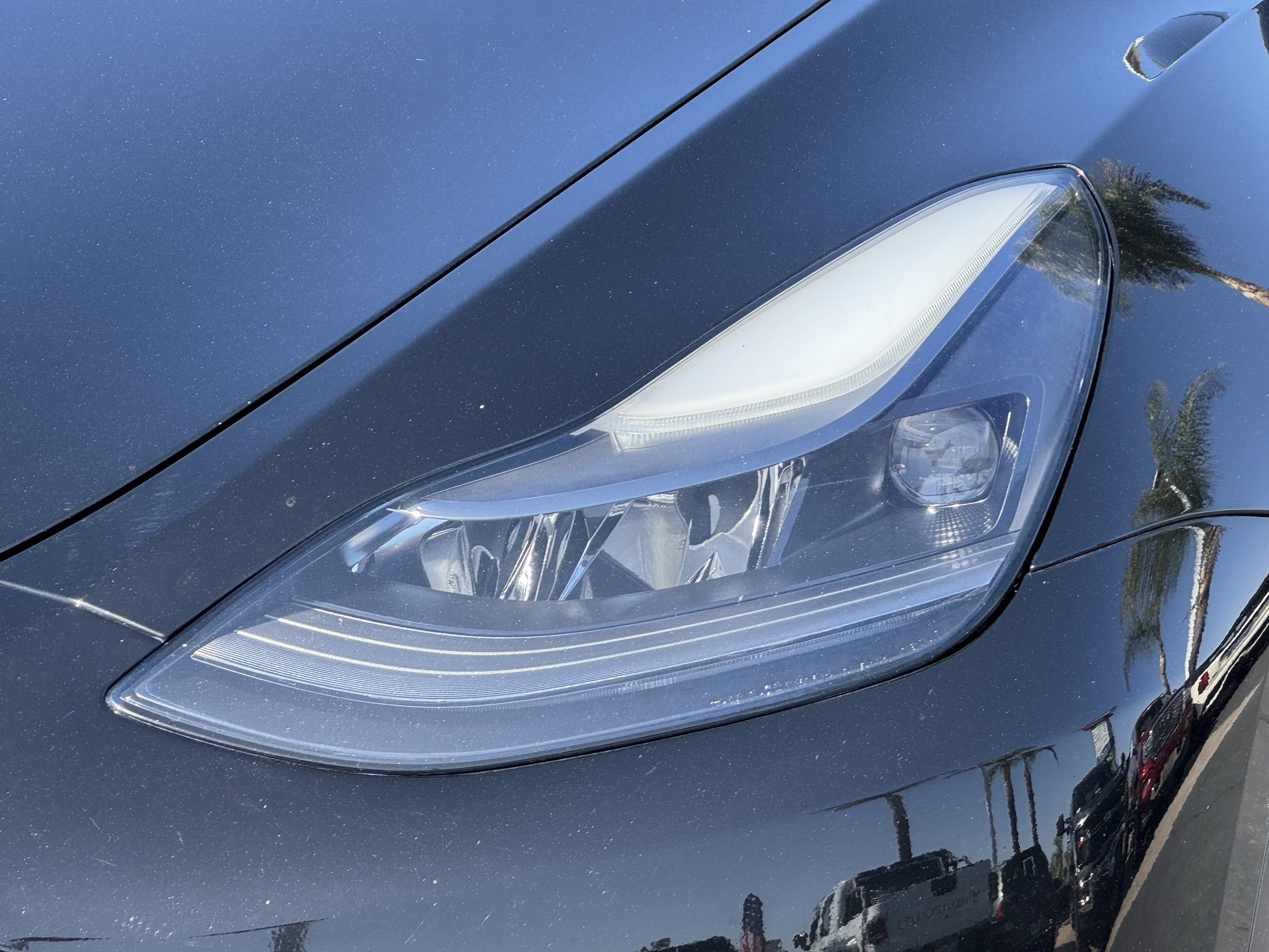 2024 Tesla Model Y Long Range photo 4