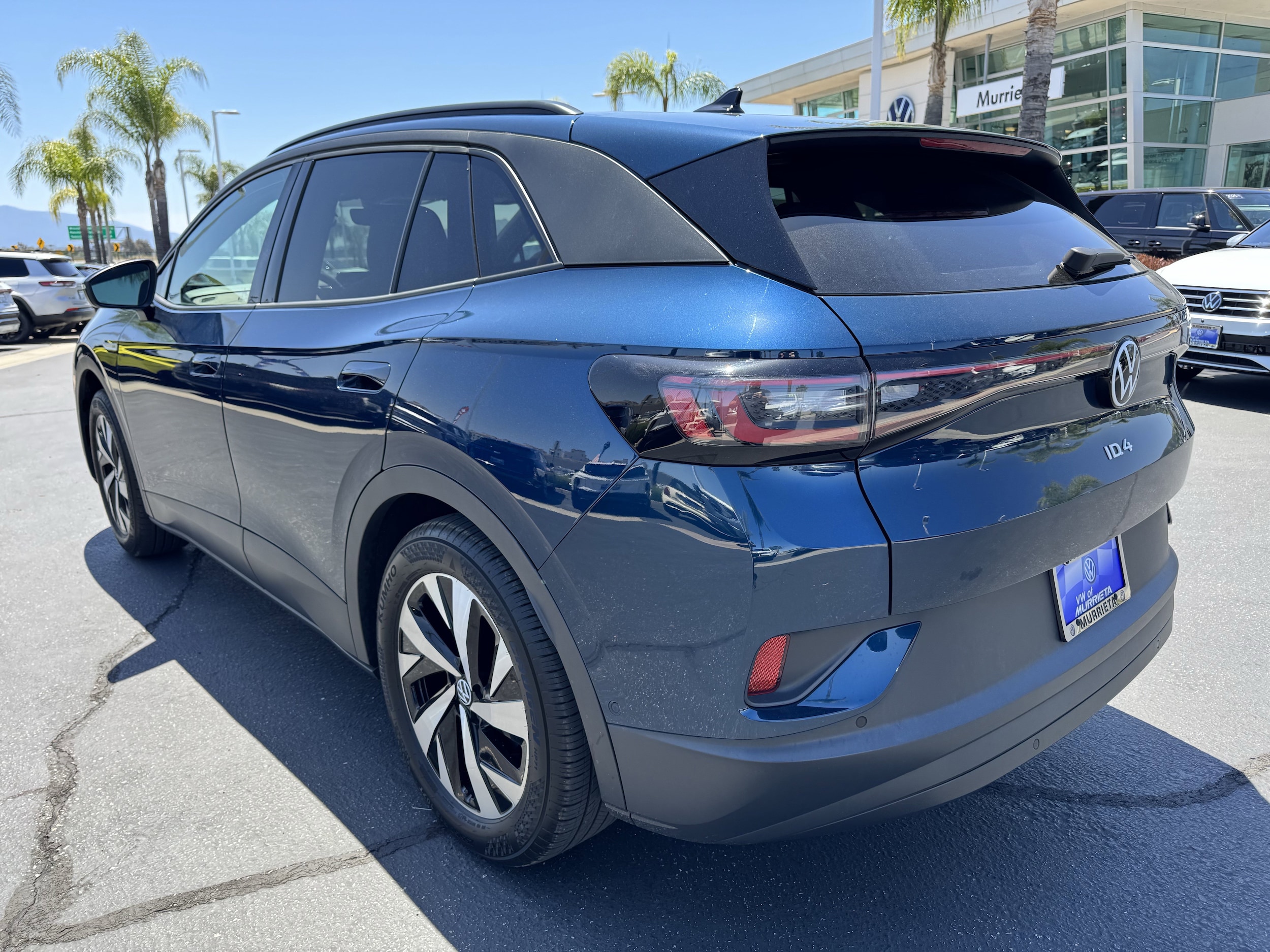 2023 Volkswagen ID.4 Pro photo 6