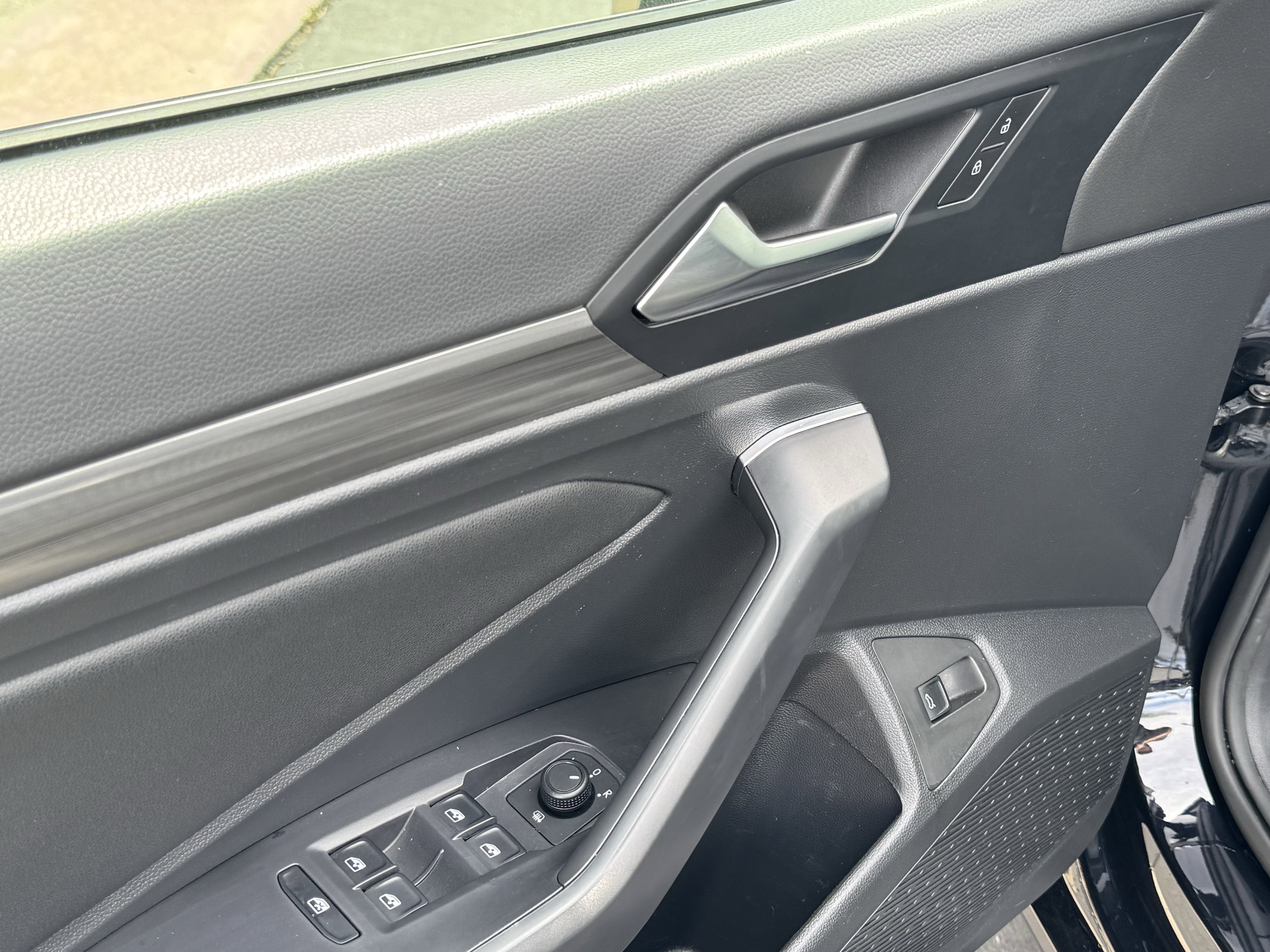 2019 Volkswagen Jetta 1.4T SEL photo 4