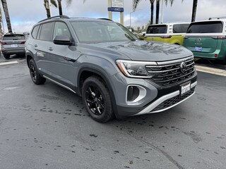 2025 Volkswagen Atlas 2.0T Peak Edition SUV