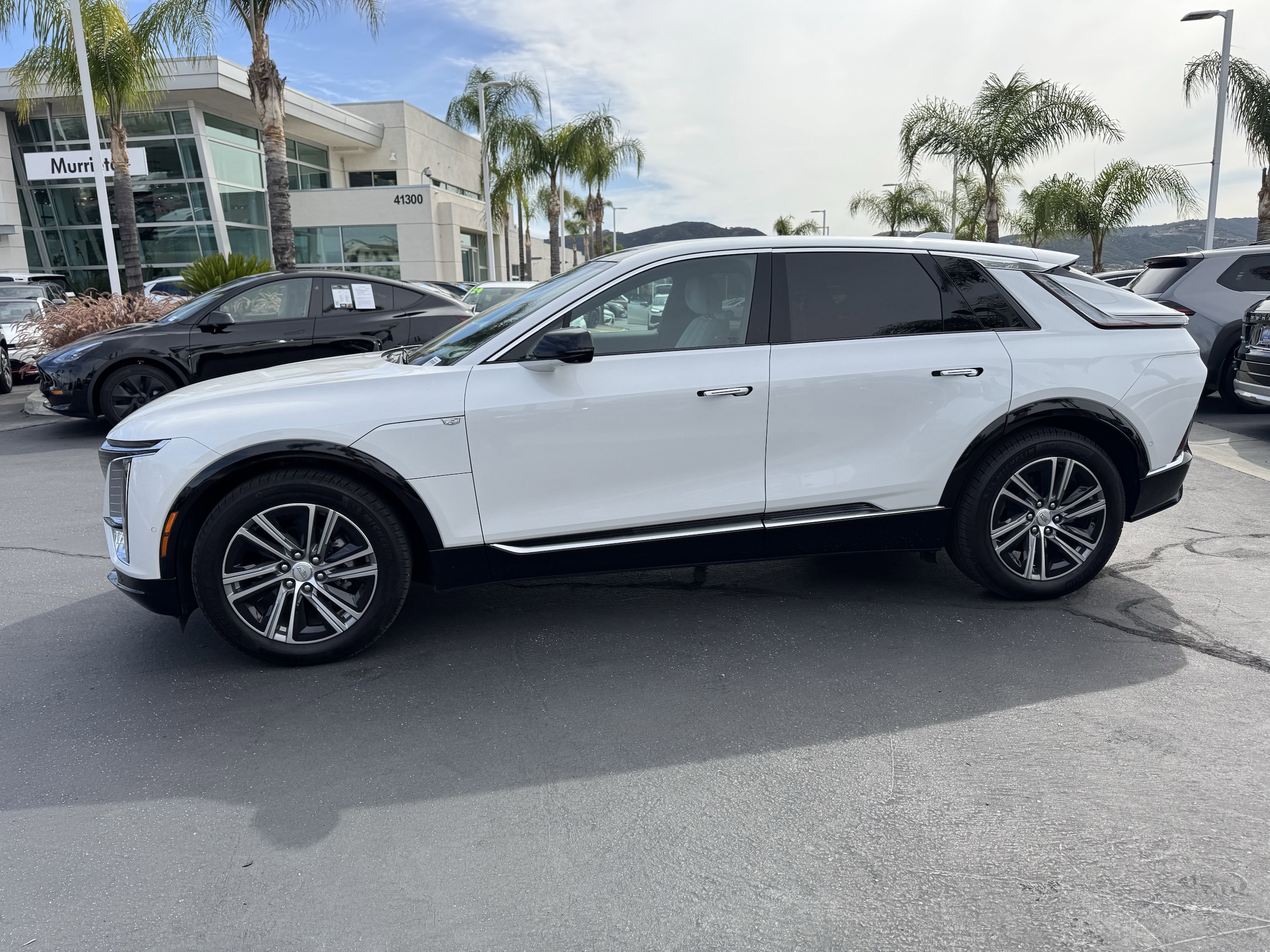 2024 CADILLAC Lyriq Luxury photo 4