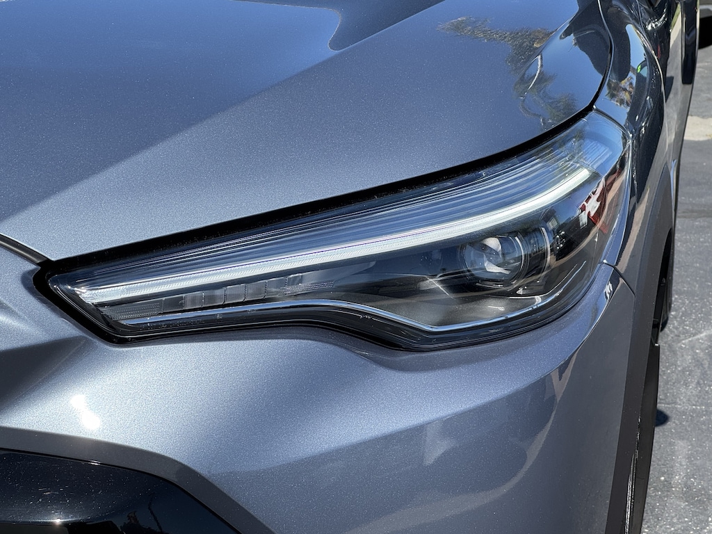 Used 2025 Toyota Corolla Cross Hybrid XSE SUV