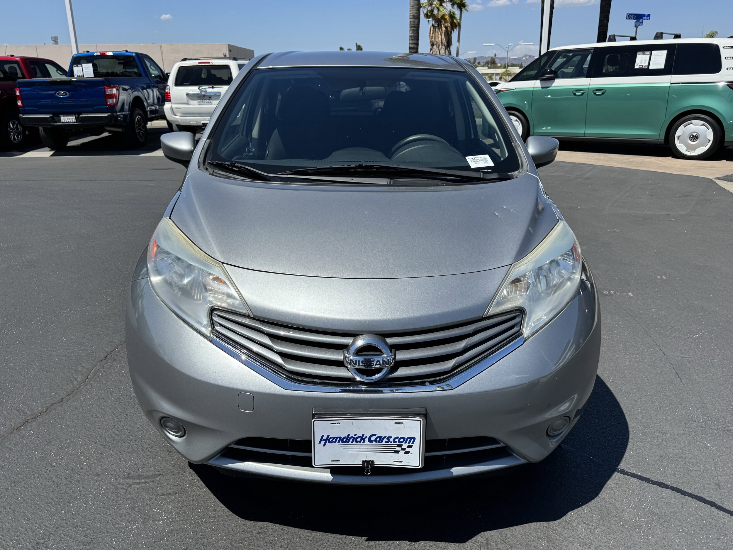 2015 Nissan Versa Note S photo 2
