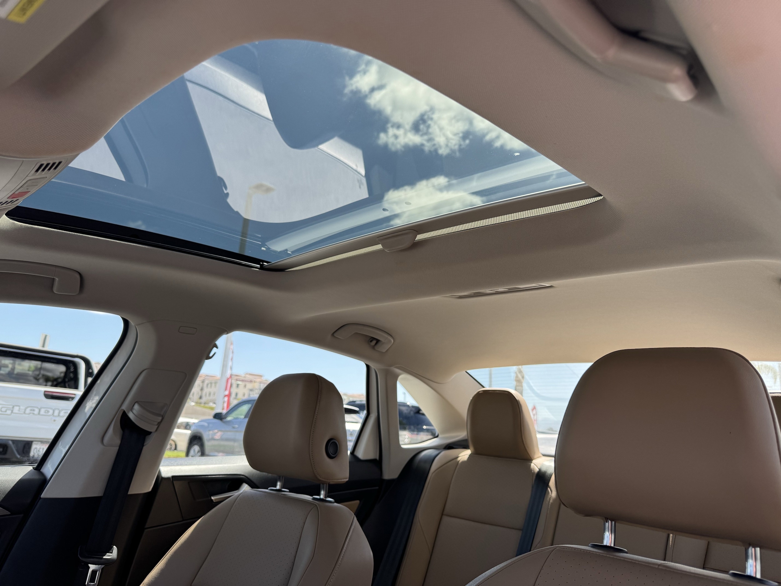 2019 Volkswagen Jetta 1.4T SEL photo 4