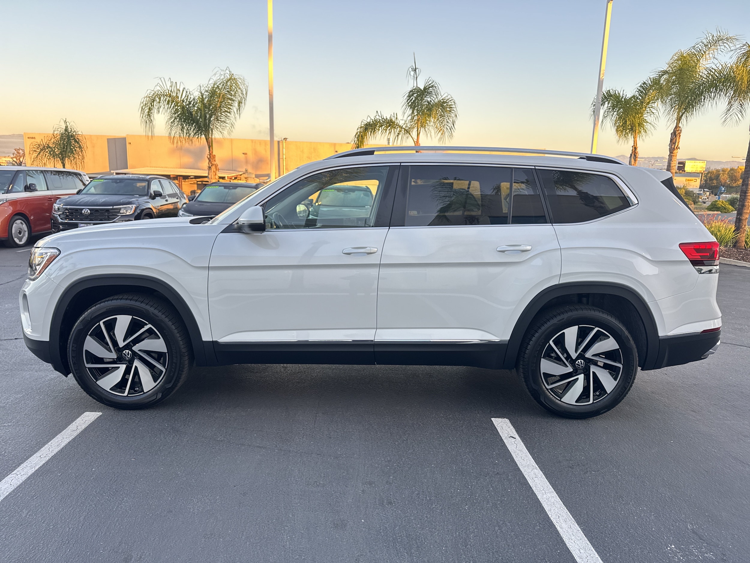 ホワイトダイヤモンド　26-43 New 2026 Volkswagen Atlas For Sale in Murrieta - VIN
