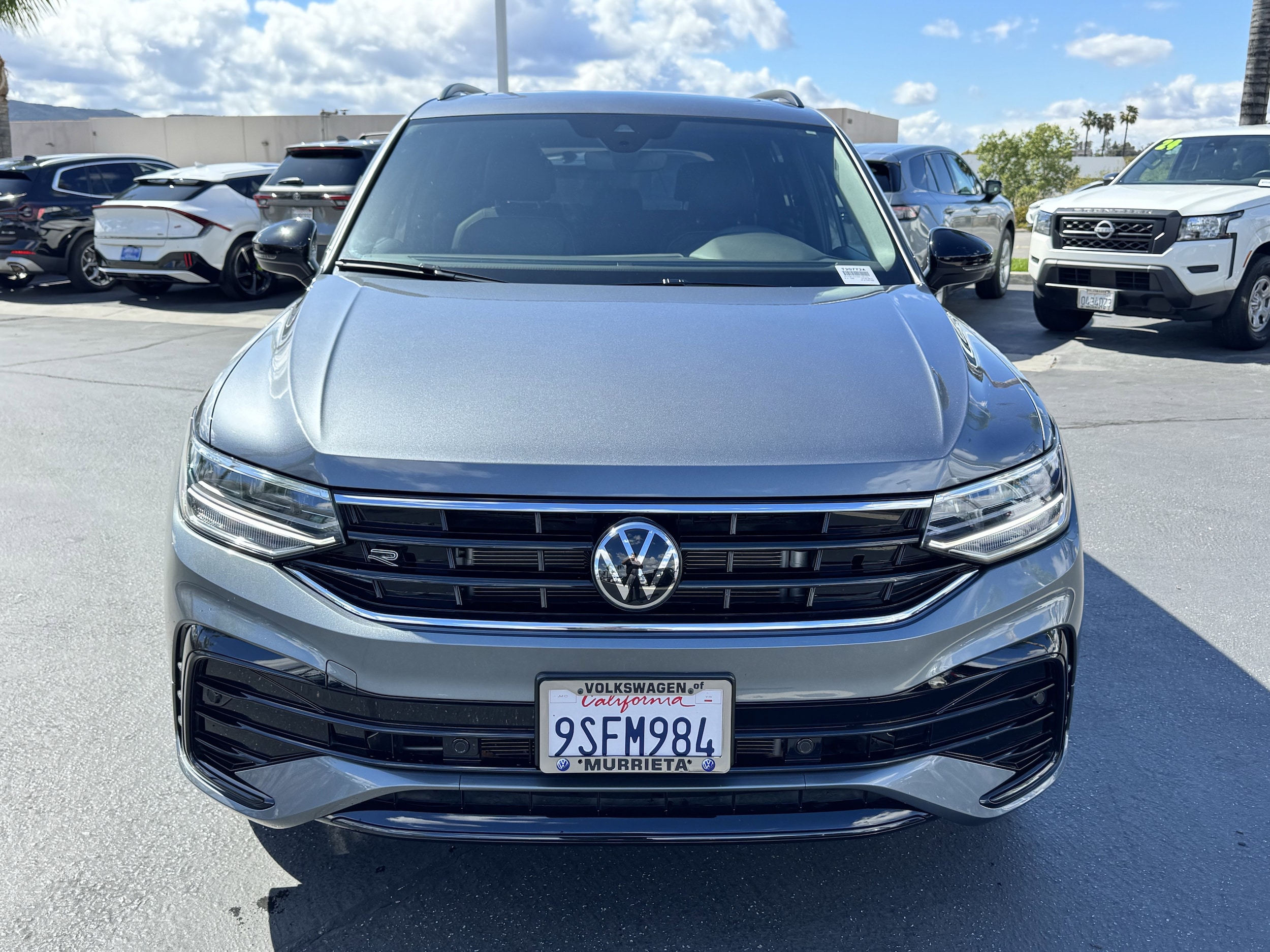 2024 Volkswagen Tiguan 2.0T SE R-Line Black photo 2