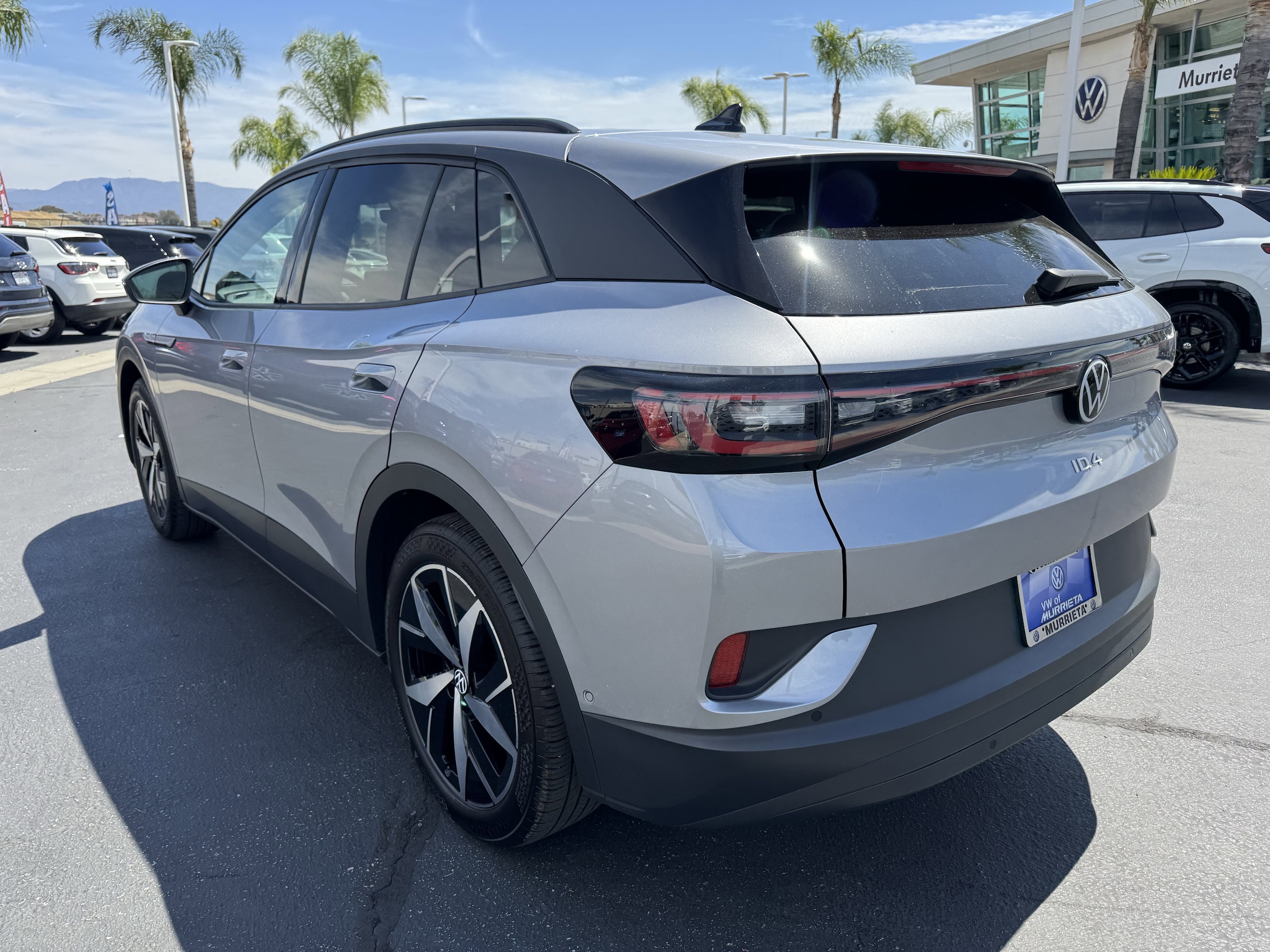 2023 Volkswagen ID.4 S photo 3