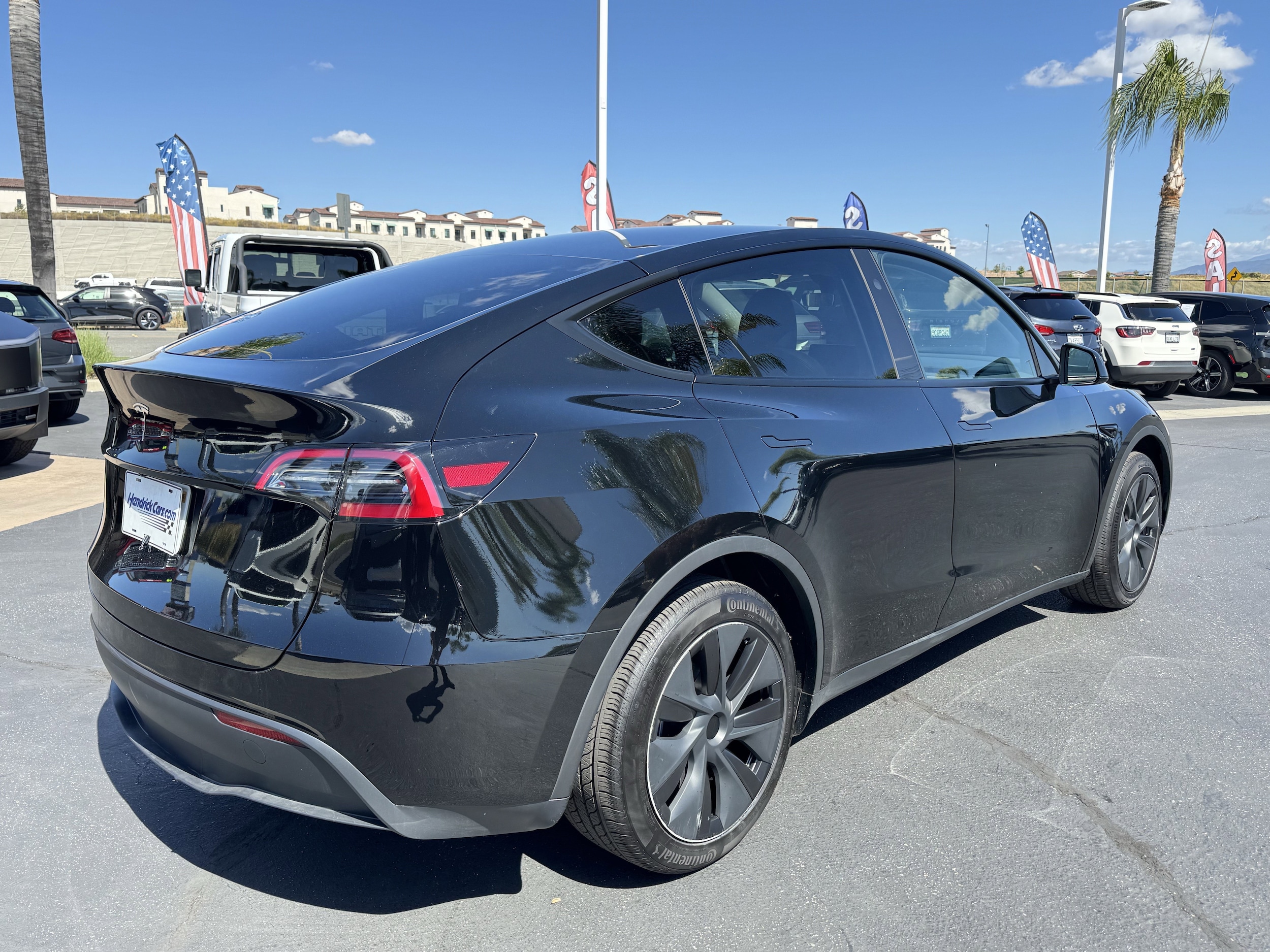 2024 Tesla Model Y Long Range photo 3