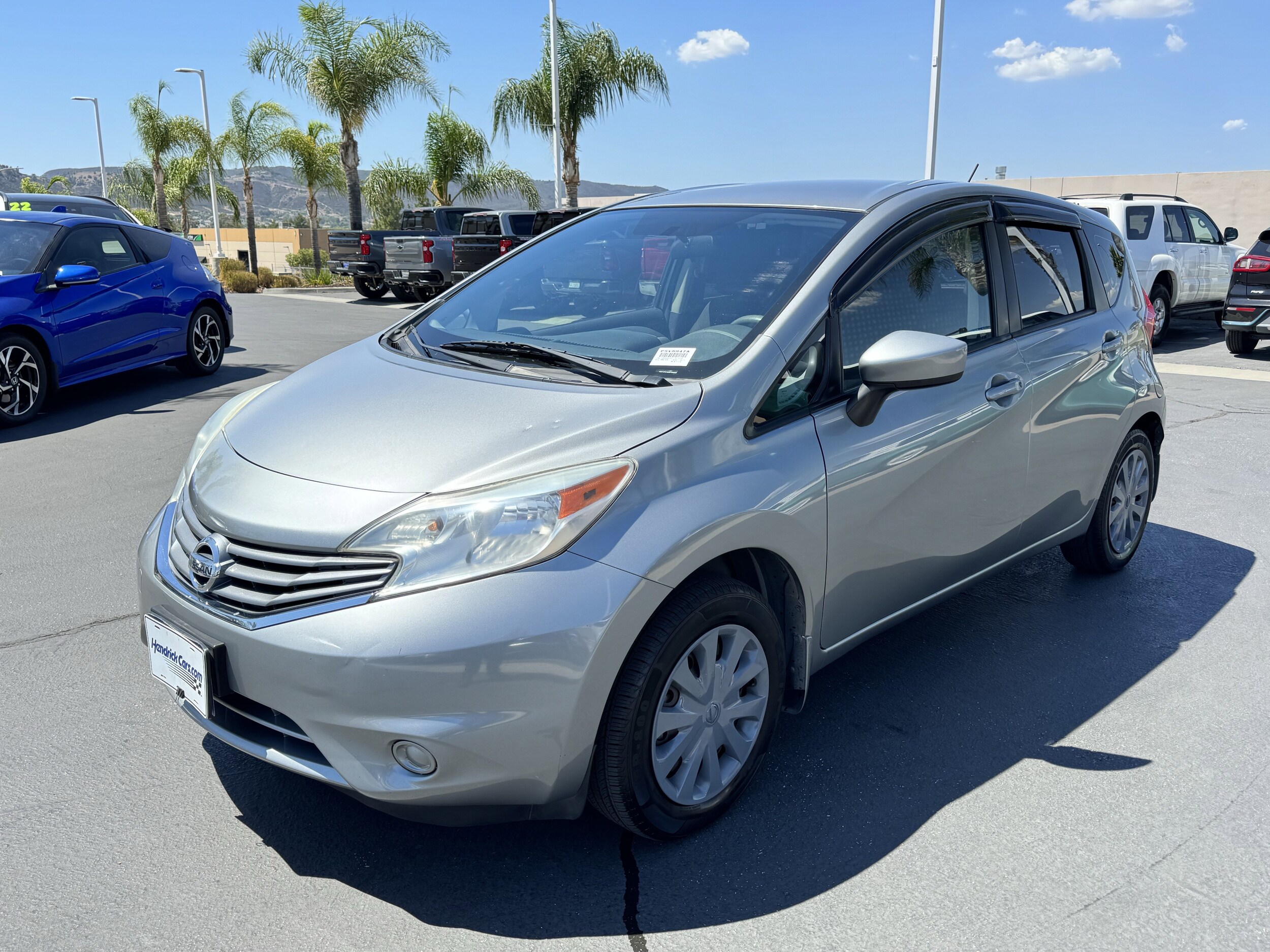 2015 Nissan Versa Note S photo 3