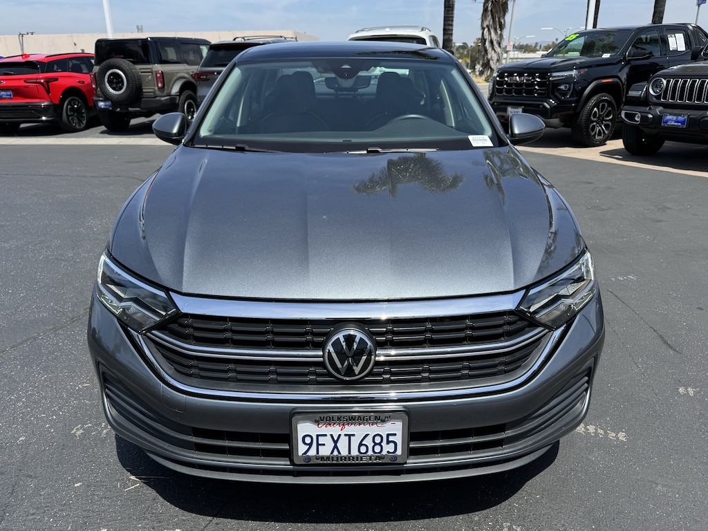 Certified 2023 Volkswagen Jetta SE Sedan