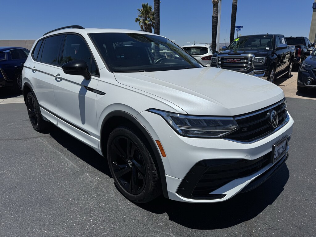 Used 2023 Volkswagen Tiguan SE R-Line Black SUV
