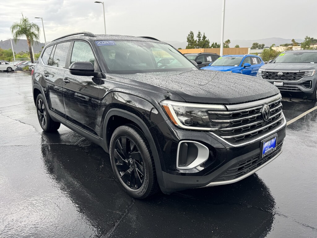 Certified 2024 Volkswagen Atlas 2.0T SE w/Technology SUV