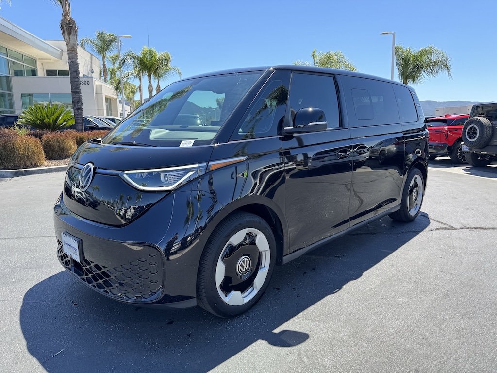 Certified 2025 Volkswagen ID. Buzz Pro S Minivan