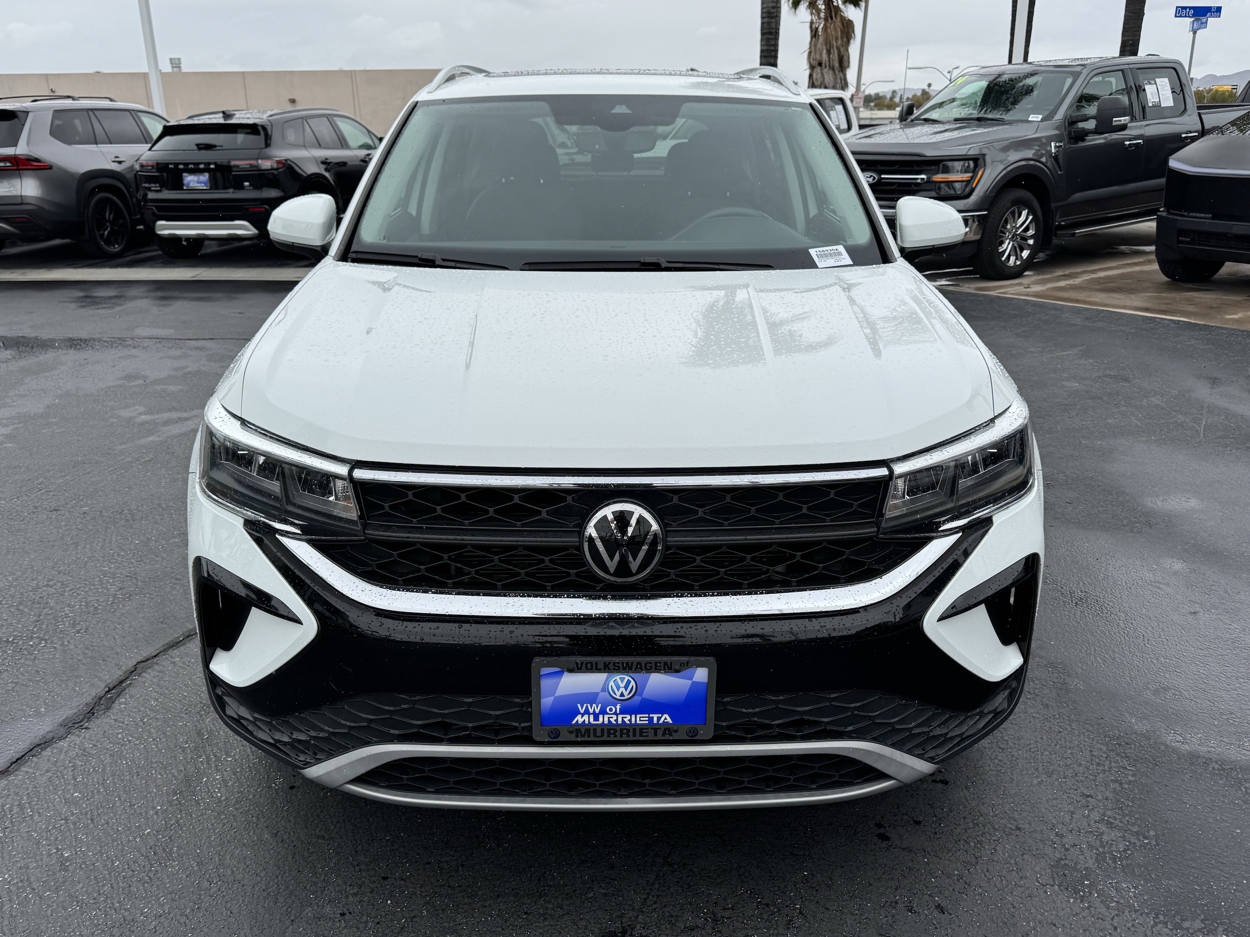 2022 Volkswagen Taos 1.5T SE photo 2