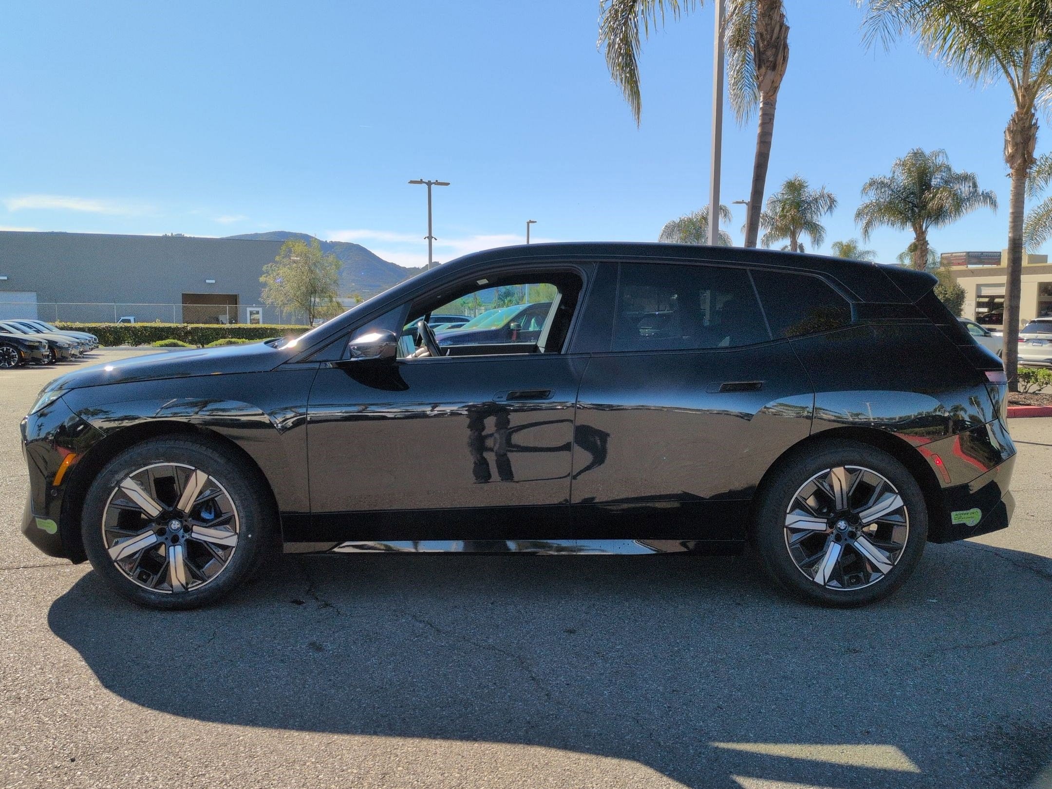 2024 BMW iX xDrive50 photo 5