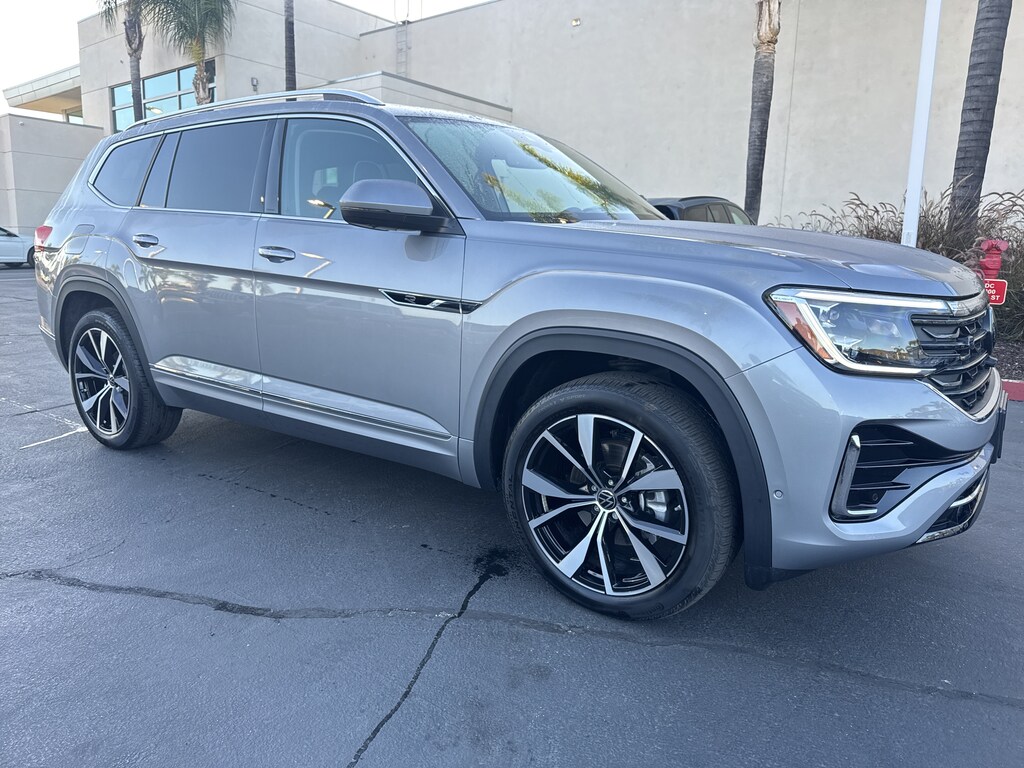 Used 2025 Volkswagen Atlas 2.0T SEL Premium R-Line SUV