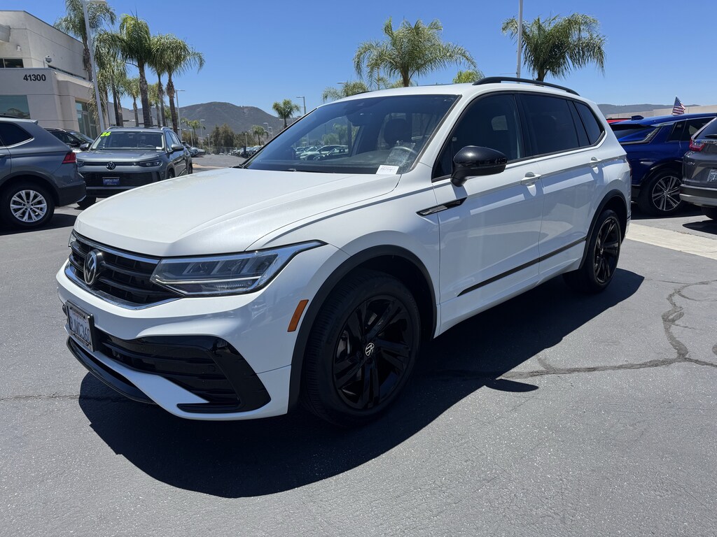 Used 2023 Volkswagen Tiguan SE R-Line Black SUV