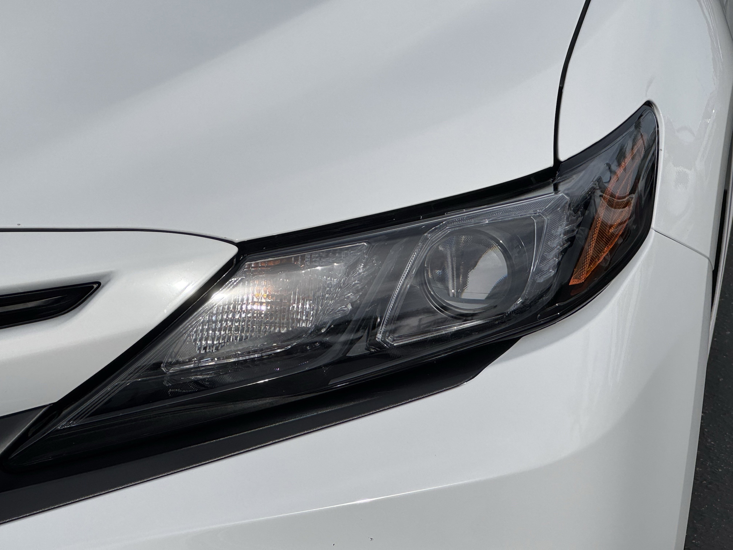 2023 Toyota Camry SE photo 5